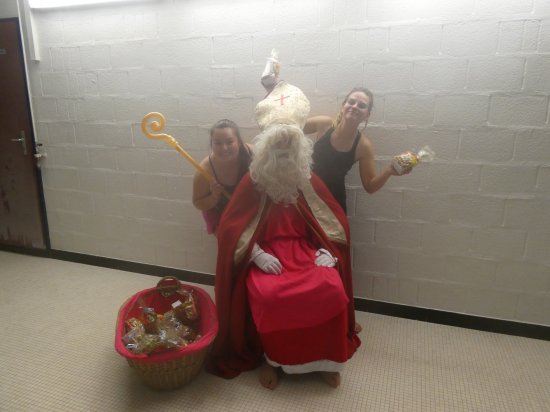 Image St-Nicolas à la piscine ! 